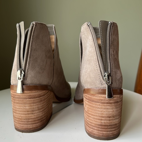 Nordstrom BP. Brynne Pointed Toe Faux Suede Ankle Boots, Chestnut,  MSRP$90 - Picture 5 of 14